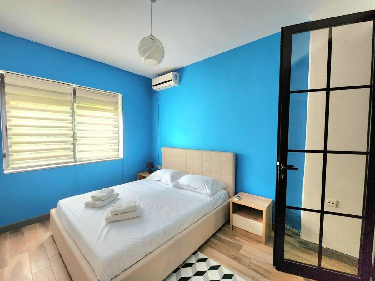 Turqoise Flat In City Center With 24H Self Check In Tiranë Eksteriør bilde